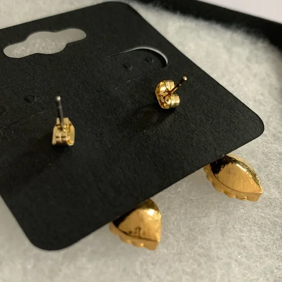 Vintage 1989 AVON Goldtone Blue Rhinestone Victorian Pierced Earrings - Picture 4 of 13